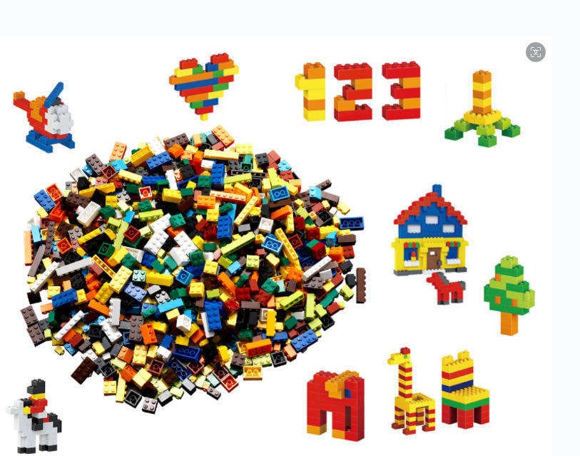 1000-Piece Classic Building Bricks Set Toy - Image 4